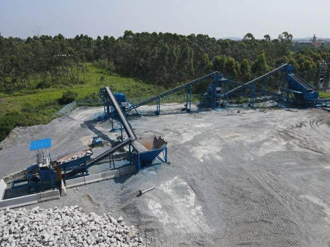 變廢為寶！茂湛高速改擴(kuò)建有妙招，碎石加工實(shí)現(xiàn)資源循環(huán)利用